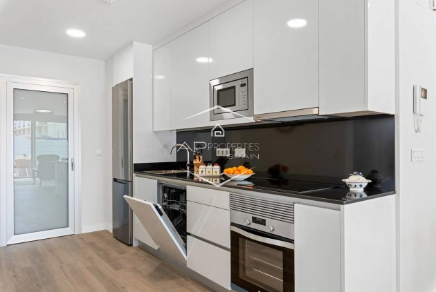 Odsprzedaż - Mieszkanie - Apartament -
Orihuela Costa