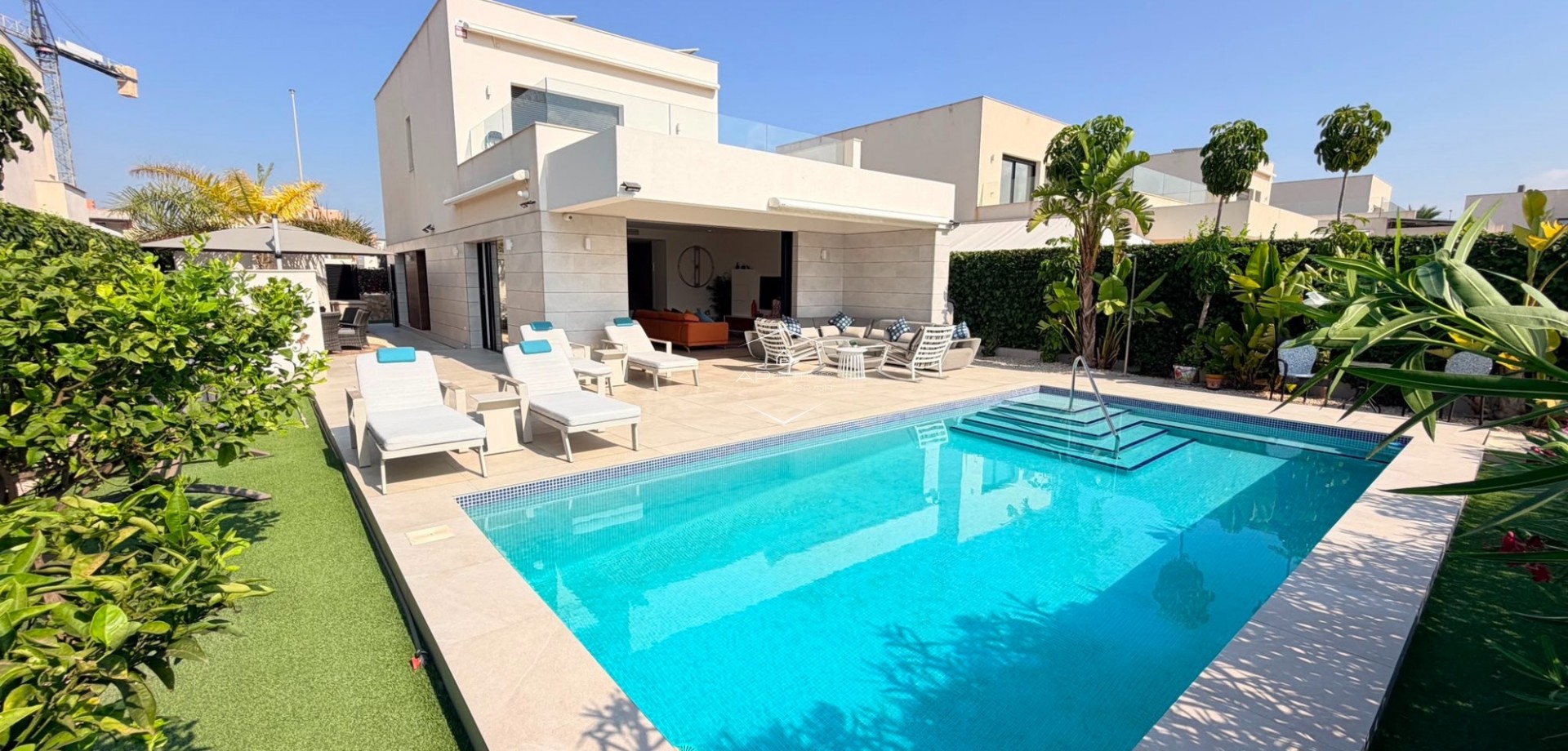 Resale - Villa - Detached -
Los Montesinos - La Herrada