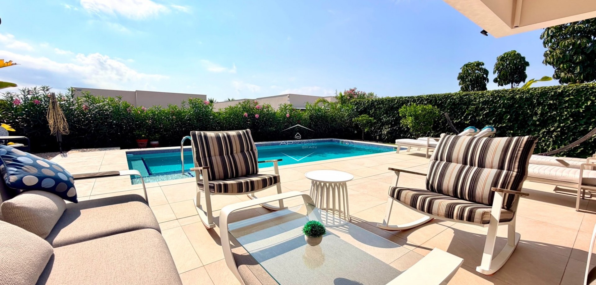 Resale - Villa - Detached -
Los Montesinos - La Herrada