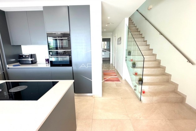 Resale - Villa - Detached -
Los Montesinos - La Herrada
