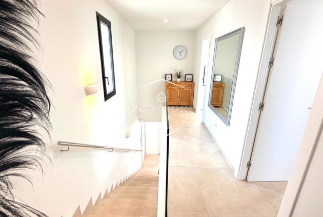 Resale - Villa - Detached -
Los Montesinos - La Herrada