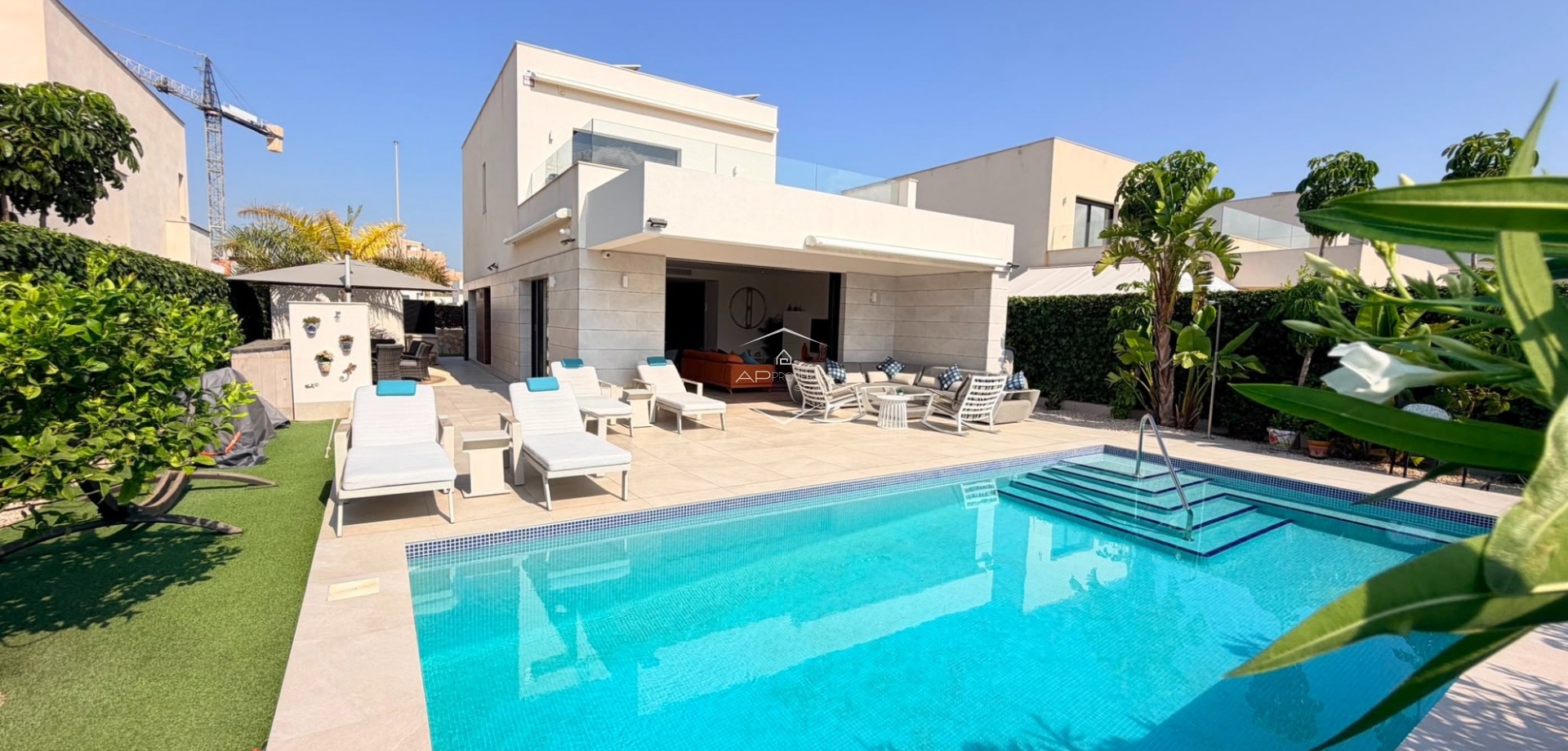 Resale - Villa - Detached -
Los Montesinos - La Herrada
