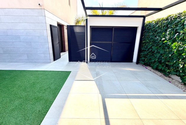 Resale - Villa - Detached -
Los Montesinos - La Herrada