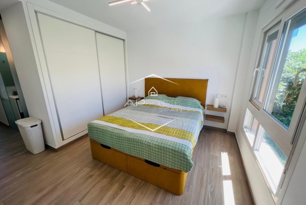 Odsprzedaż - Mieszkanie - Apartament -
Orihuela - Entre Naranjos - Vistabella Golf