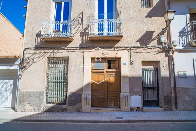 Reventa - Villa - Independiente -
Pinoso