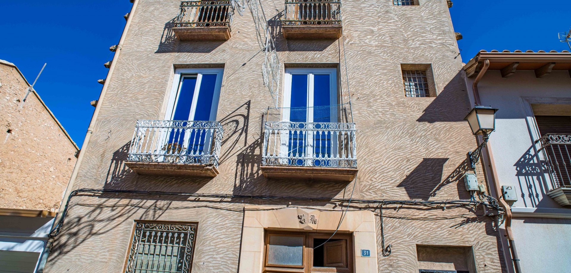 Reventa - Villa - Independiente -
Pinoso