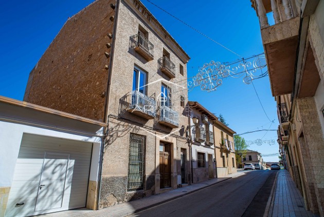 Reventa - Villa - Independiente -
Pinoso