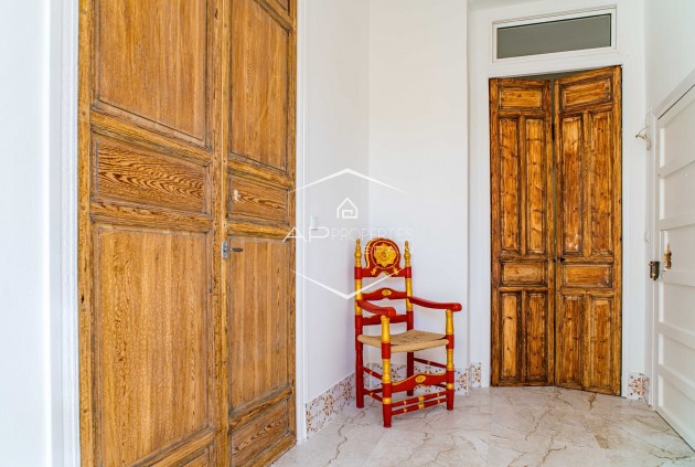 Reventa - Villa - Independiente -
Pinoso