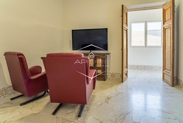 Reventa - Villa - Independiente -
Pinoso