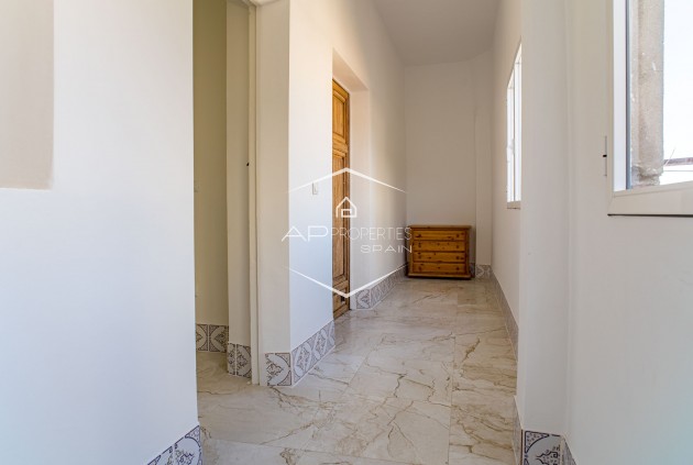 Reventa - Villa - Independiente -
Pinoso