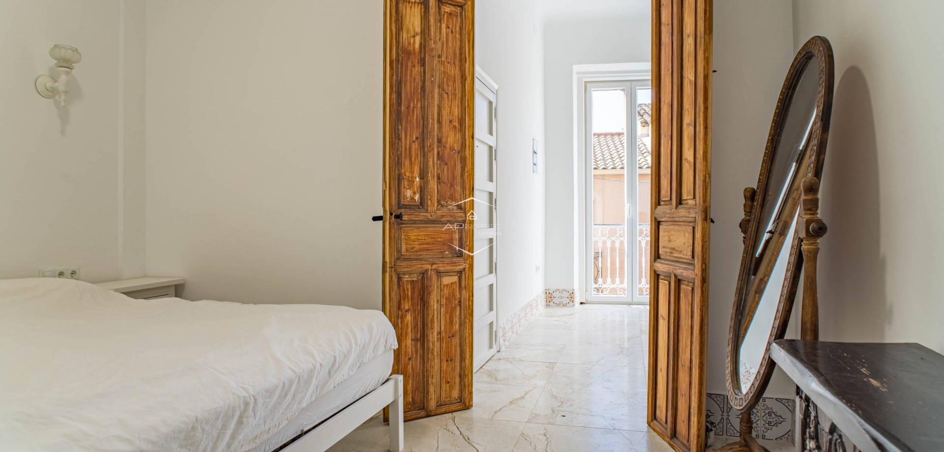 Reventa - Villa - Independiente -
Pinoso