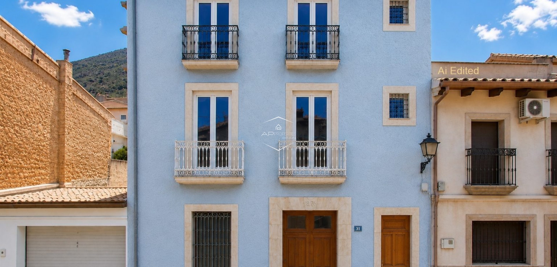 Reventa - Villa - Independiente -
Pinoso