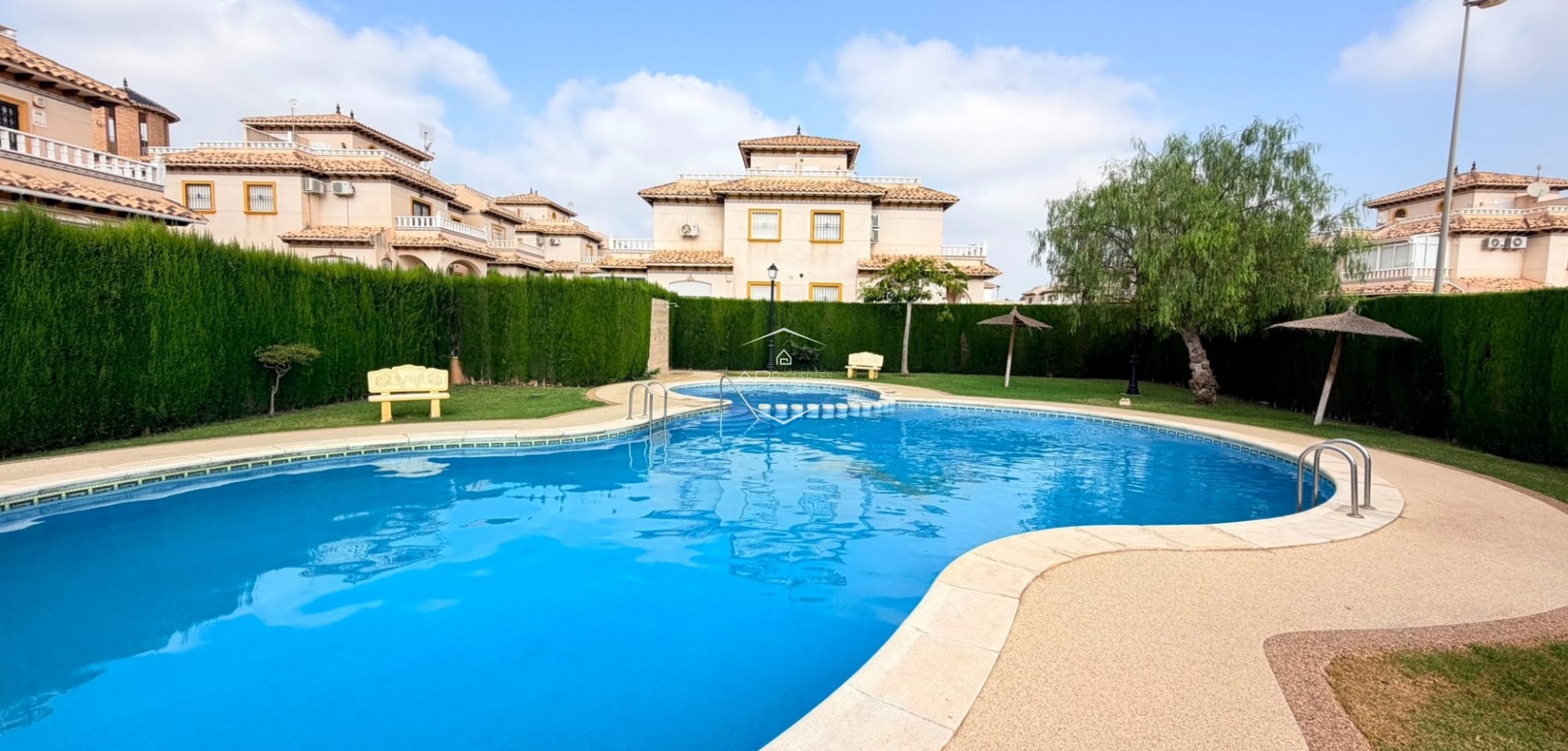 Resale - Villa - semi-detached -
Lomas de Cabo Roig - Orihuela Costa