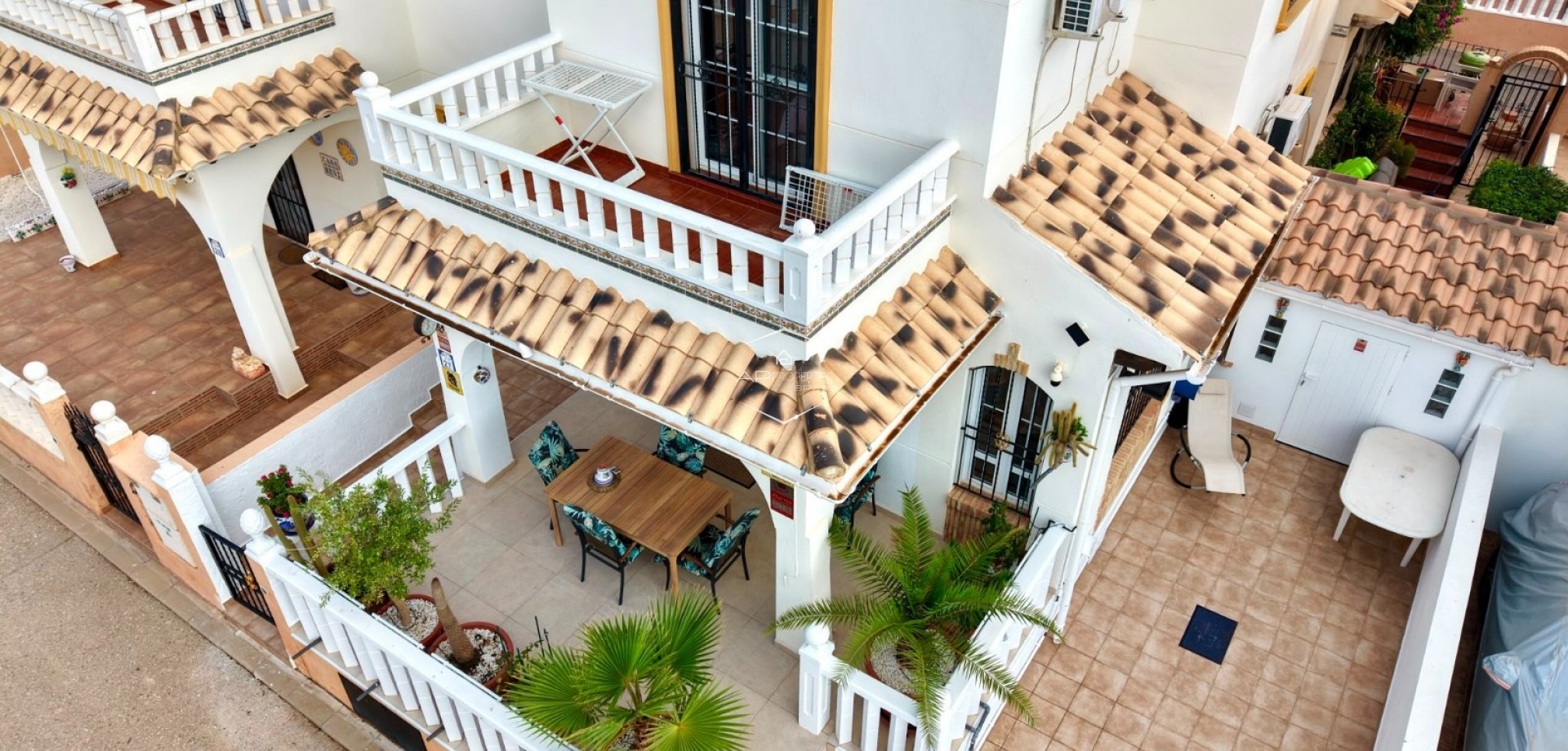 Resale - Villa - semi-detached -
Lomas de Cabo Roig - Orihuela Costa