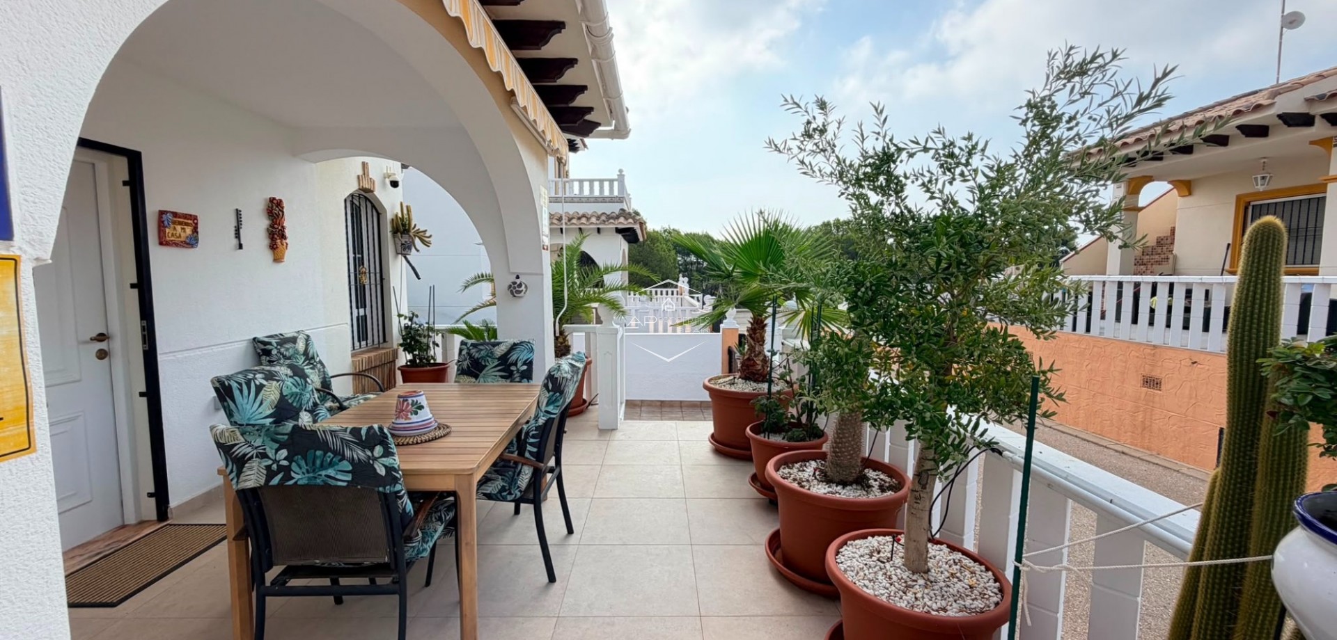 Resale - Villa - semi-detached -
Lomas de Cabo Roig - Orihuela Costa