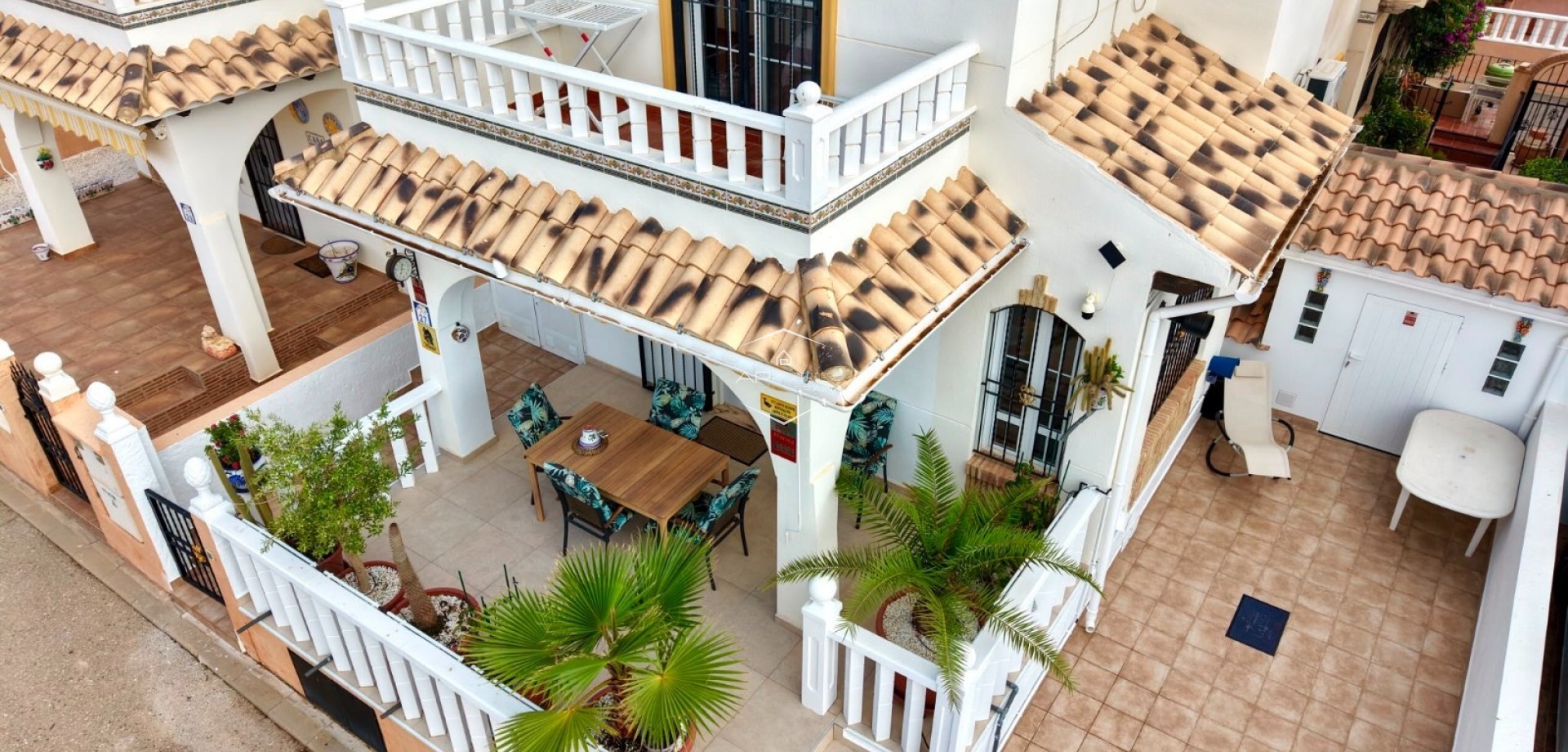 Resale - Villa - semi-detached -
Lomas de Cabo Roig - Orihuela Costa