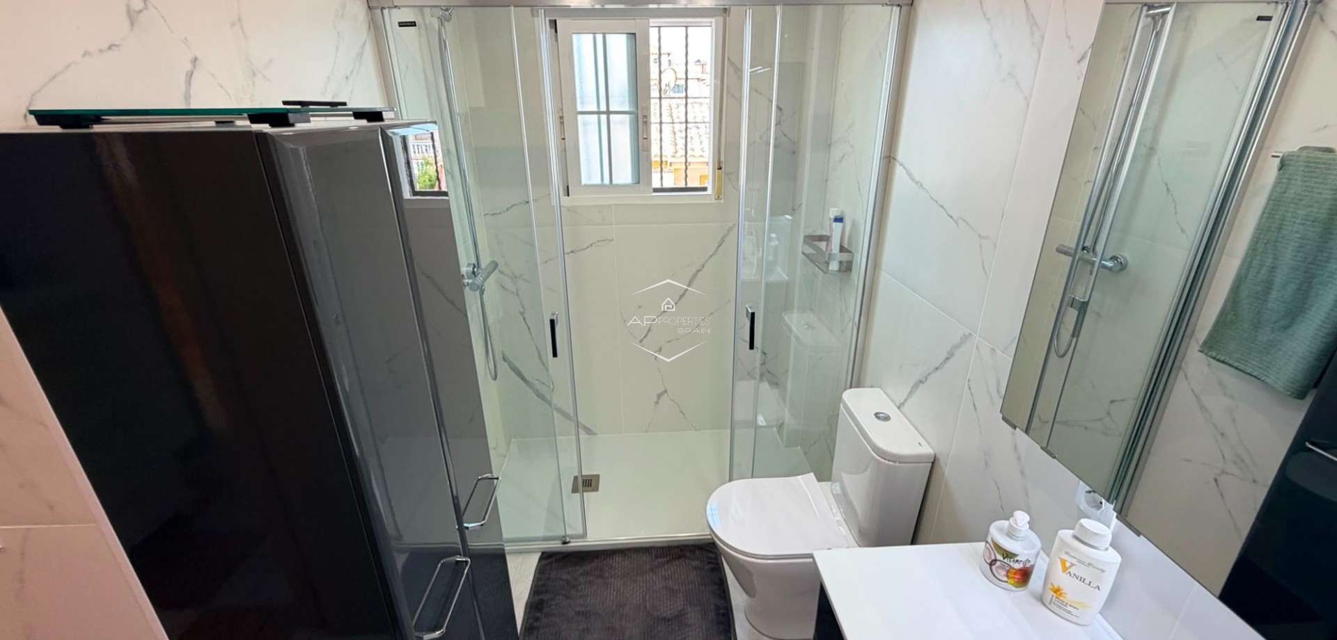 Resale - Villa - semi-detached -
Lomas de Cabo Roig - Orihuela Costa