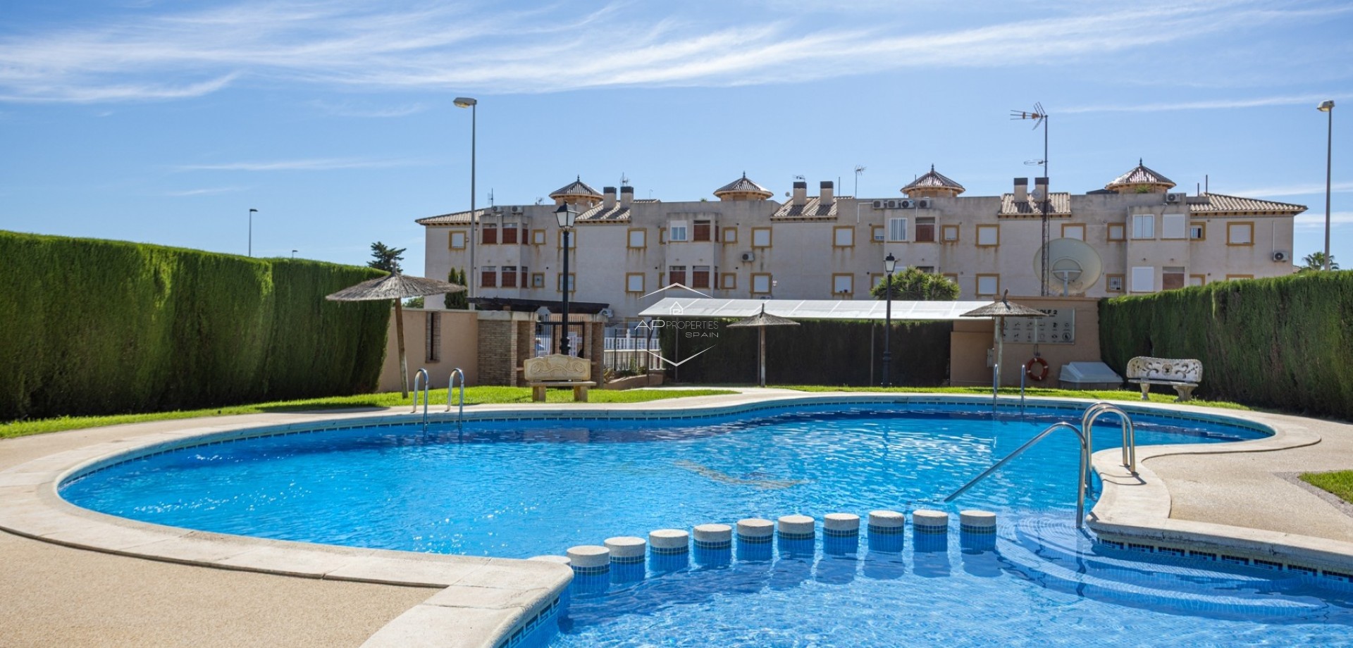 Resale - Villa - semi-detached -
Lomas de Cabo Roig - Orihuela Costa