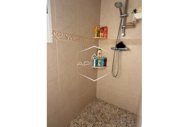 Resale - Villa - Detached -
Rojales