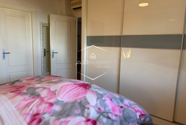 Resale - Villa - Detached -
Rojales