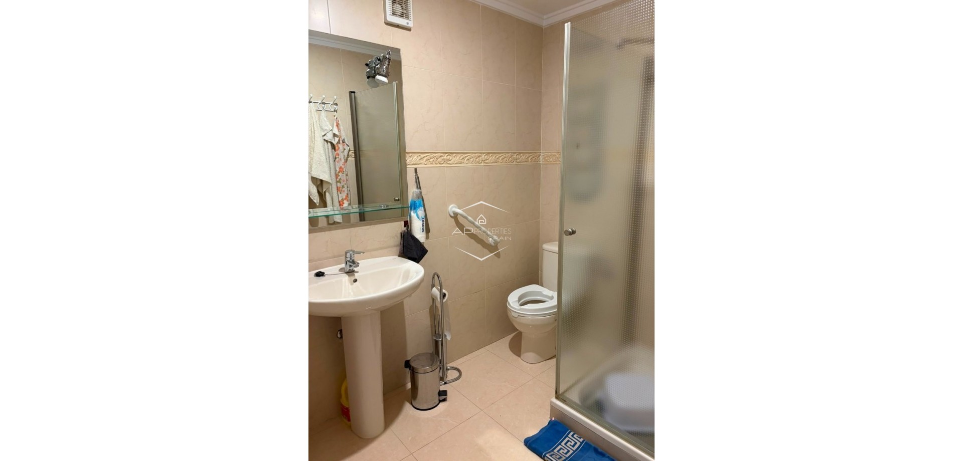 Resale - Villa - Detached -
Rojales