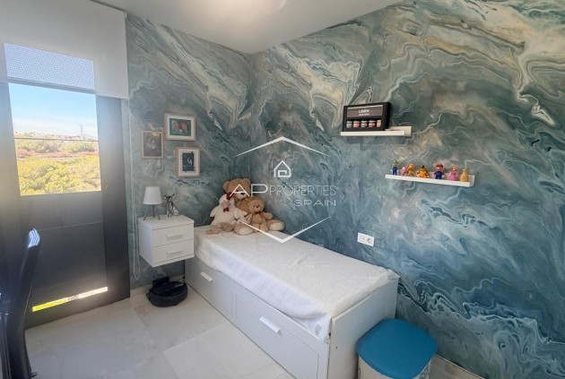 Herverkoop - Appartement- flat -
﻿Torrevieja (Alicante) - Torrevieja