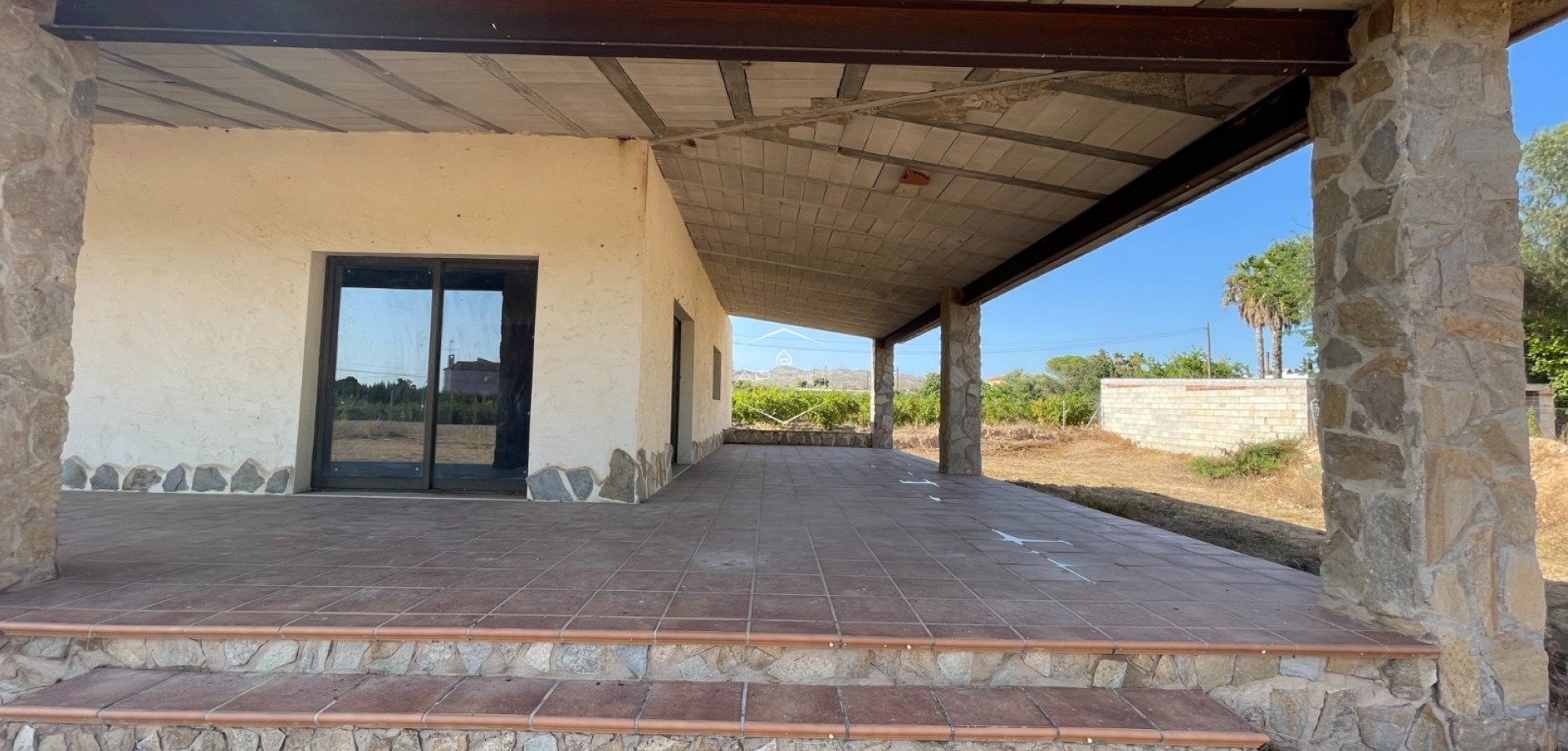 Herverkoop - Finca -
Elche - Matola