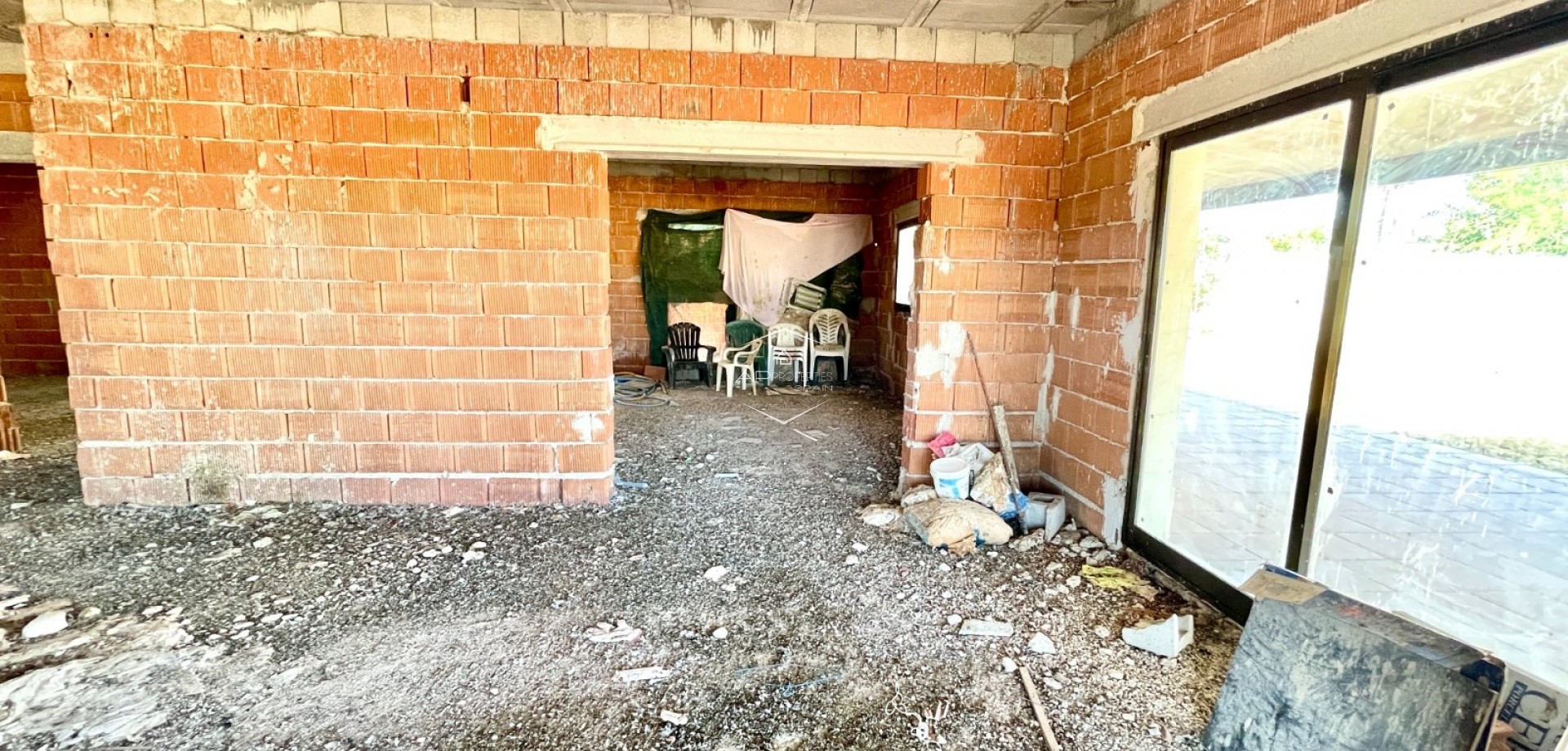 Herverkoop - Finca -
Elche - Matola