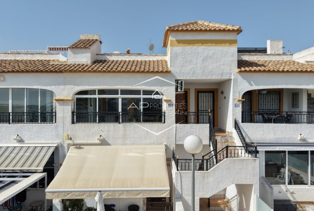 Resale - Apartment - flat -
Orihuela - Entre Naranjos - Vistabella Golf