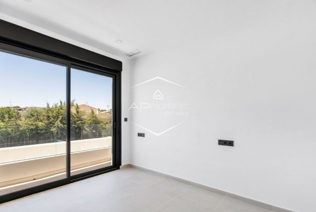 Nowy budynek - Willa - Dom wolnostojący -
Torrevieja - Los Balcones
