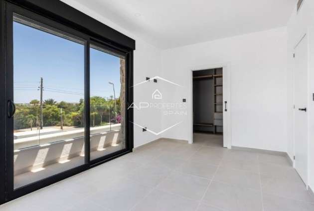 Nowy budynek - Willa - Dom wolnostojący -
Torrevieja - Los Balcones