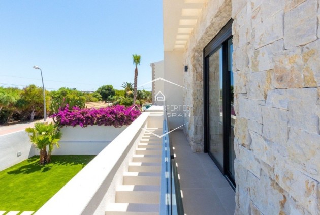 Nowy budynek - Willa - Dom wolnostojący -
Torrevieja - Los Balcones