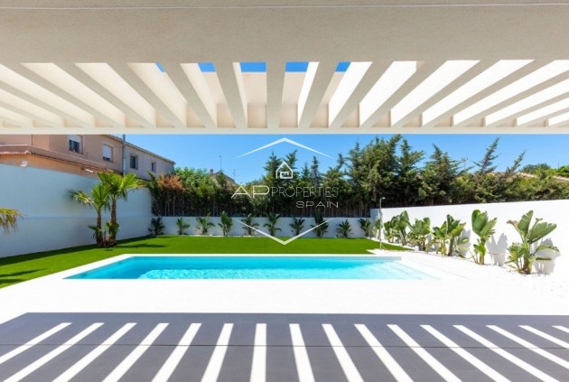 Nowy budynek - Willa - Dom wolnostojący -
Torrevieja - Los Balcones