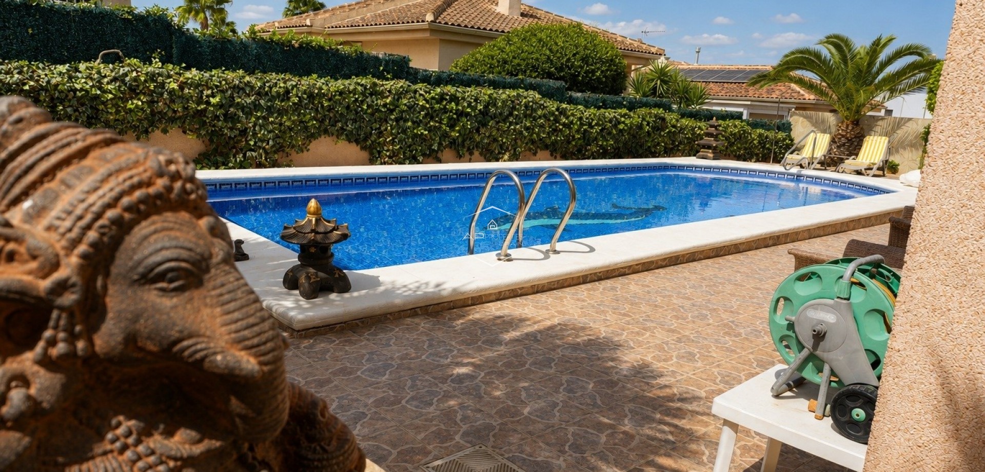 Revente - Villa - Indépendante -
Rojales