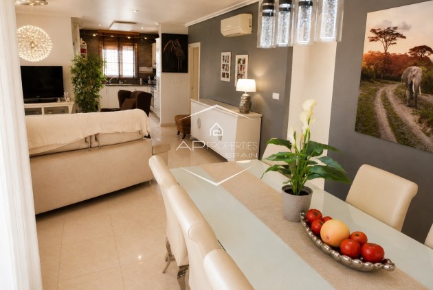 Revente - Villa - Indépendante -
Rojales
