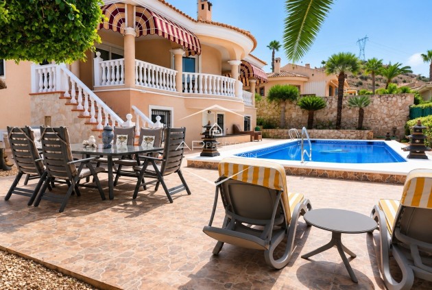 Revente - Villa - Indépendante -
Rojales