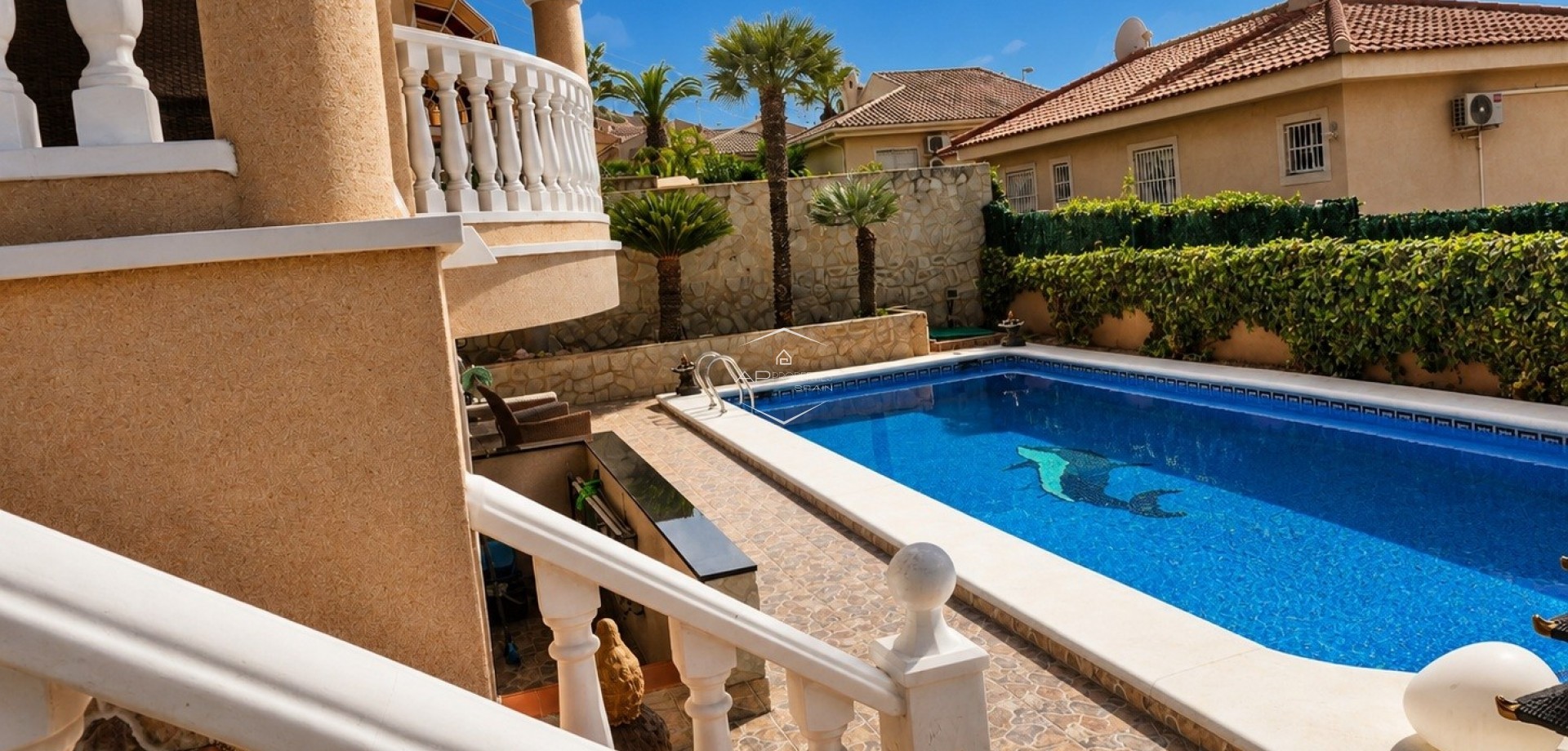 Revente - Villa - Indépendante -
Rojales