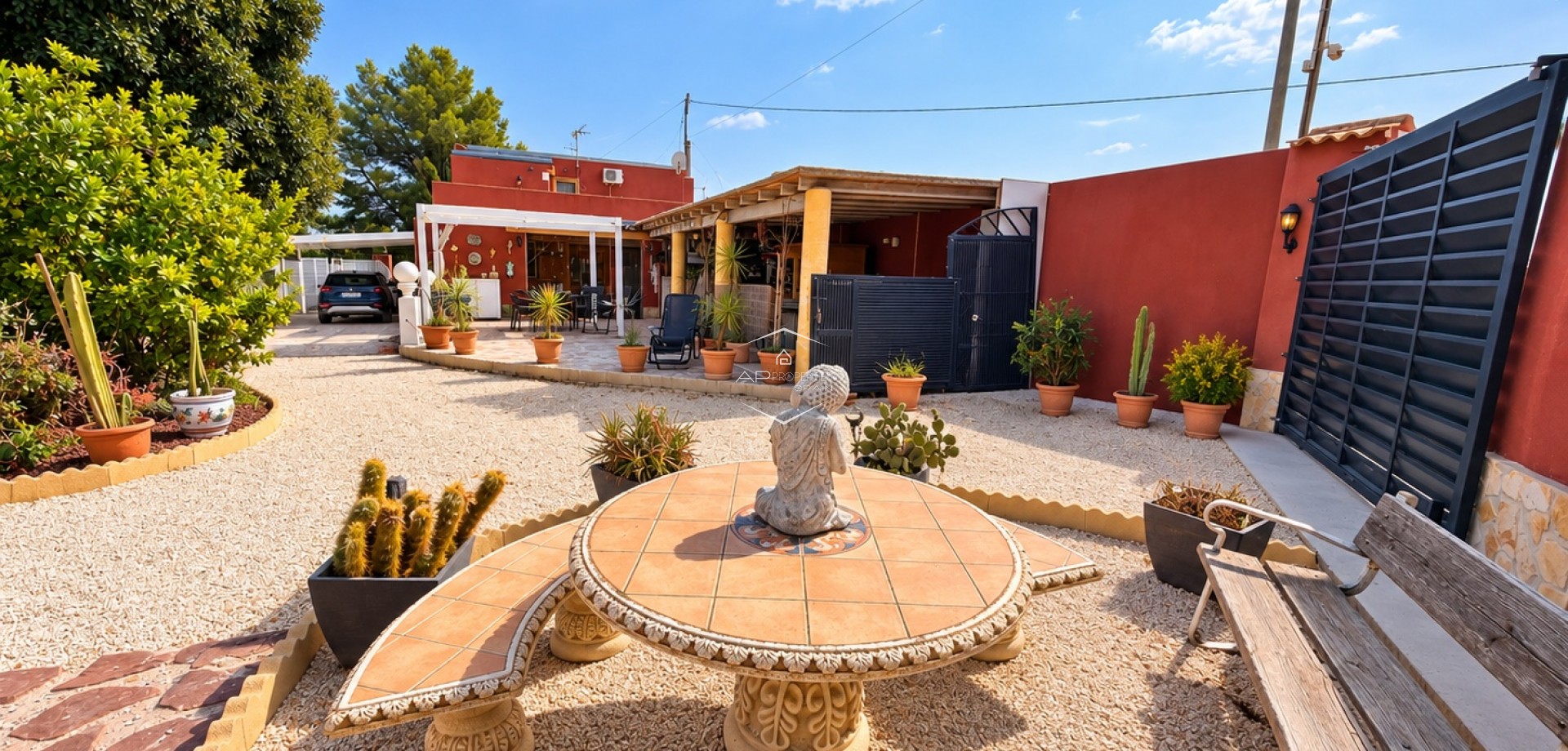 Herverkoop - Finca -
Orihuela