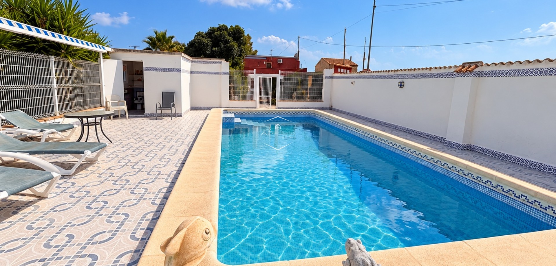 Herverkoop - Finca -
Orihuela