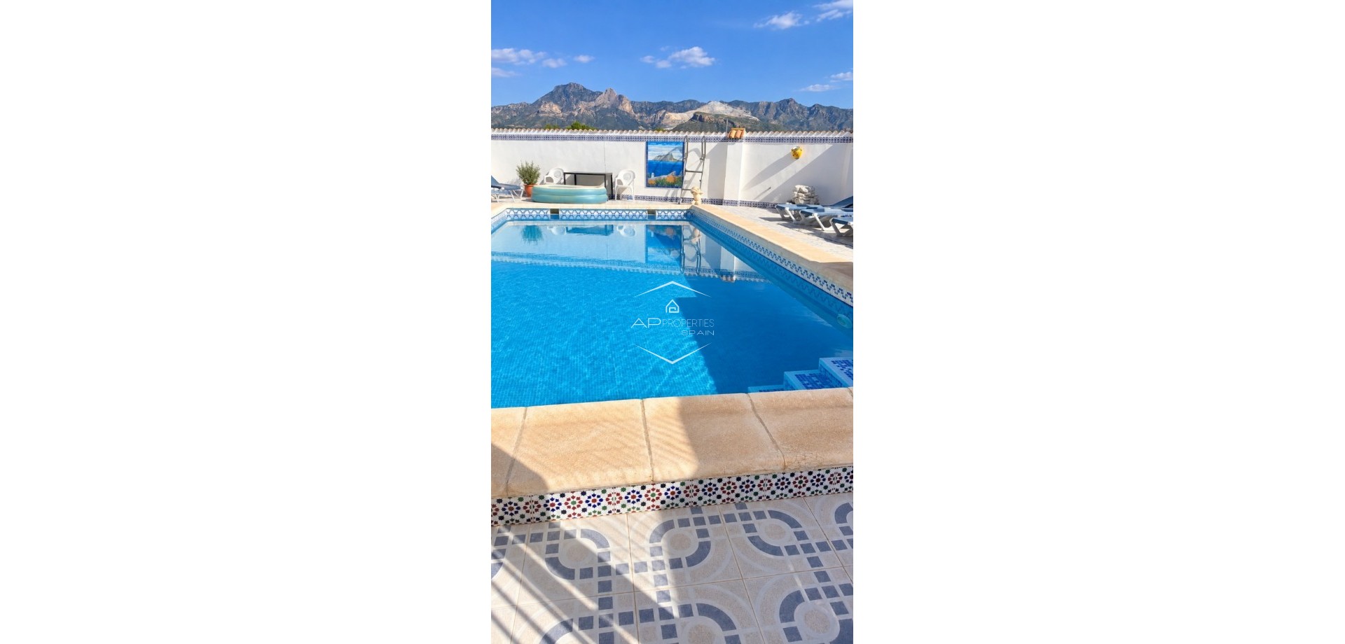Herverkoop - Finca -
Orihuela