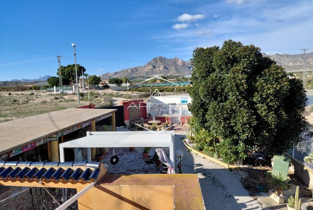 Herverkoop - Finca -
Orihuela