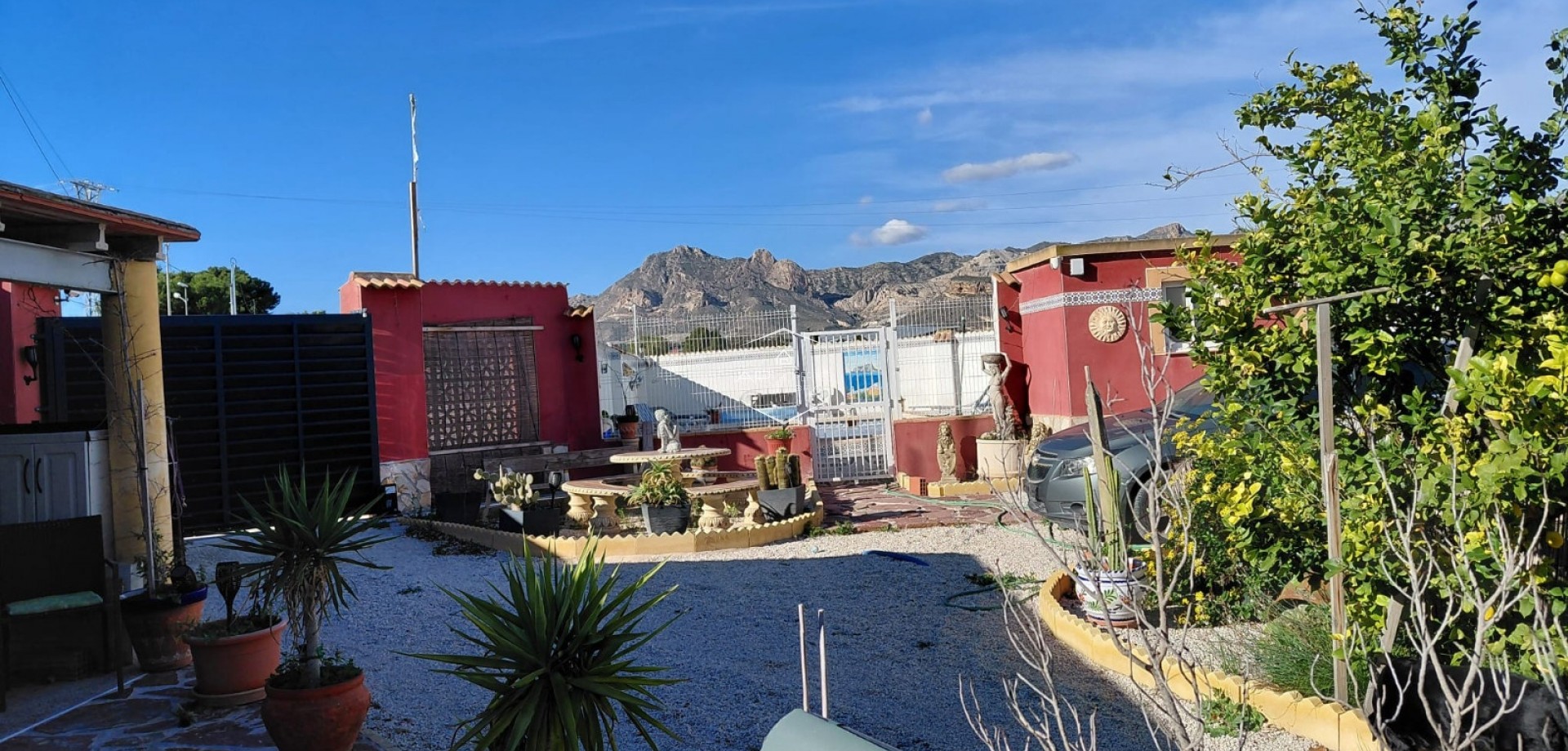 Herverkoop - Finca -
Orihuela