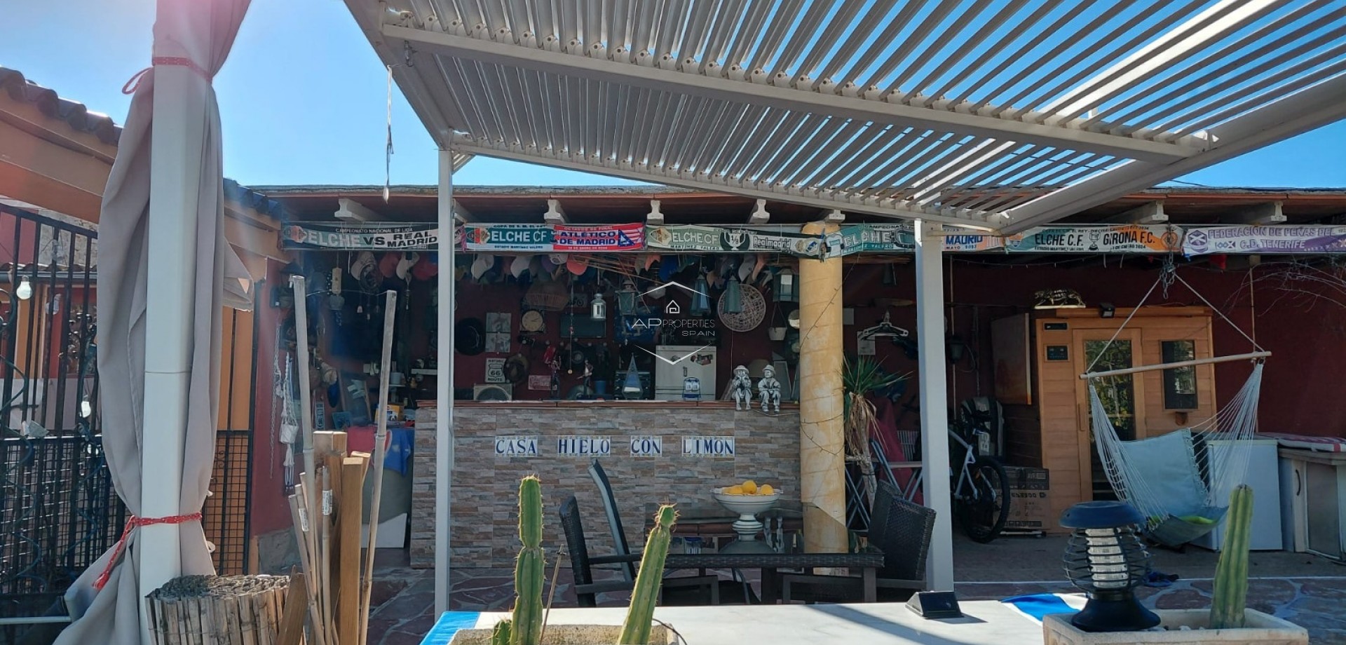 Herverkoop - Finca -
Orihuela
