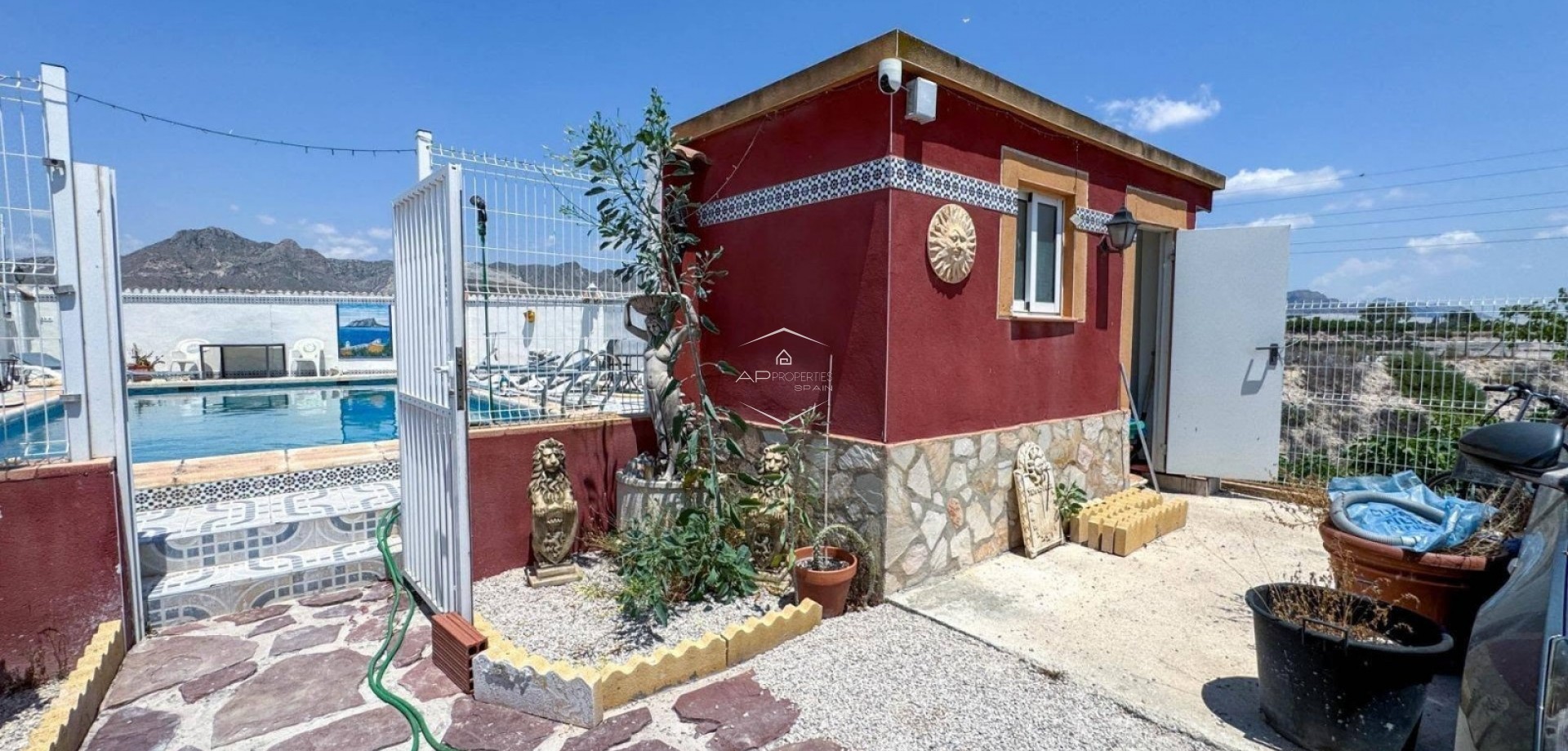 Herverkoop - Finca -
Orihuela