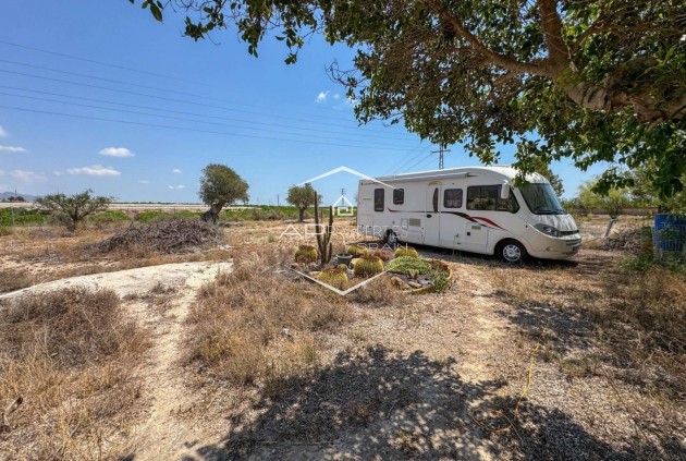 Herverkoop - Finca -
Orihuela