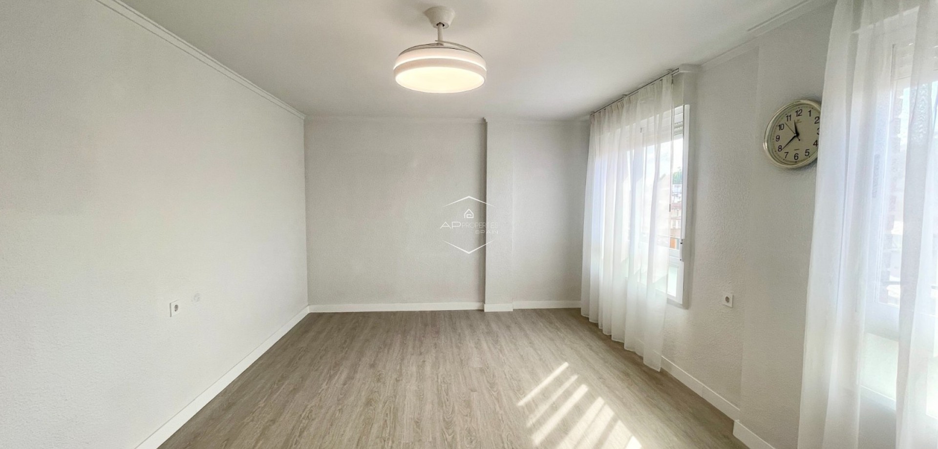 Revente - Appartement -
Bigastro