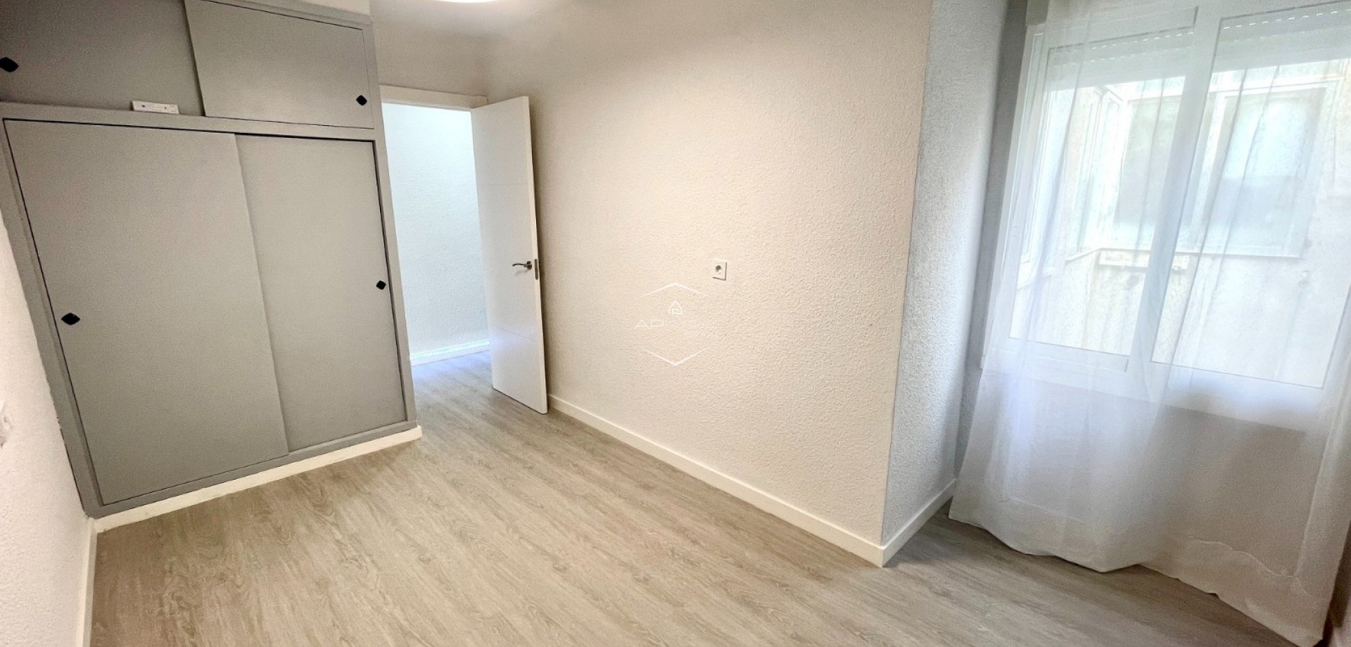 Revente - Appartement -
Bigastro