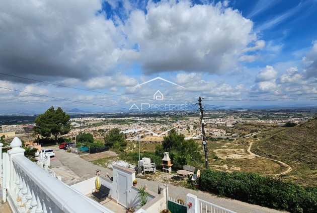 Resale - Townhouse -
Ciudad Quesada