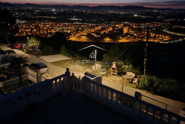 Resale - Townhouse -
Ciudad Quesada