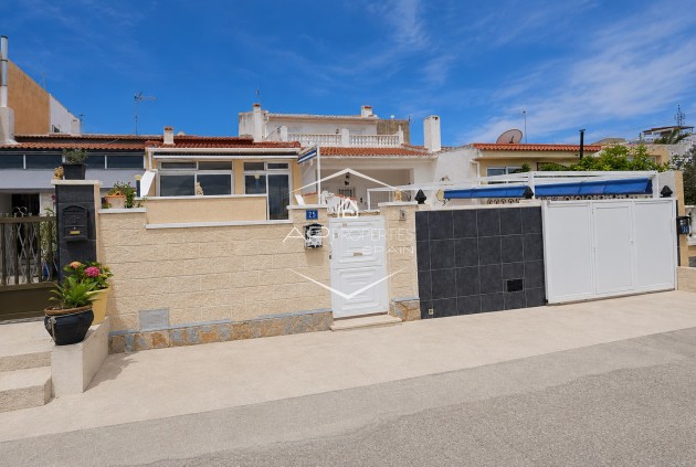 Resale - Bungalow -
Ciudad Quesada